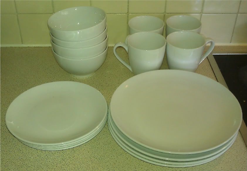 Dunnes 16 piece 'simply white' porcelain dinner set €30 — boards.ie